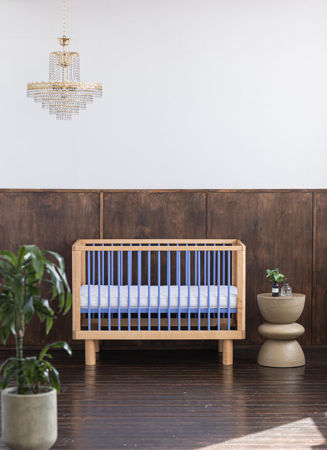 Nox cot in natural wood and blue / ON PRE-ORDER. Estimated shipping date 7th - 9th of May