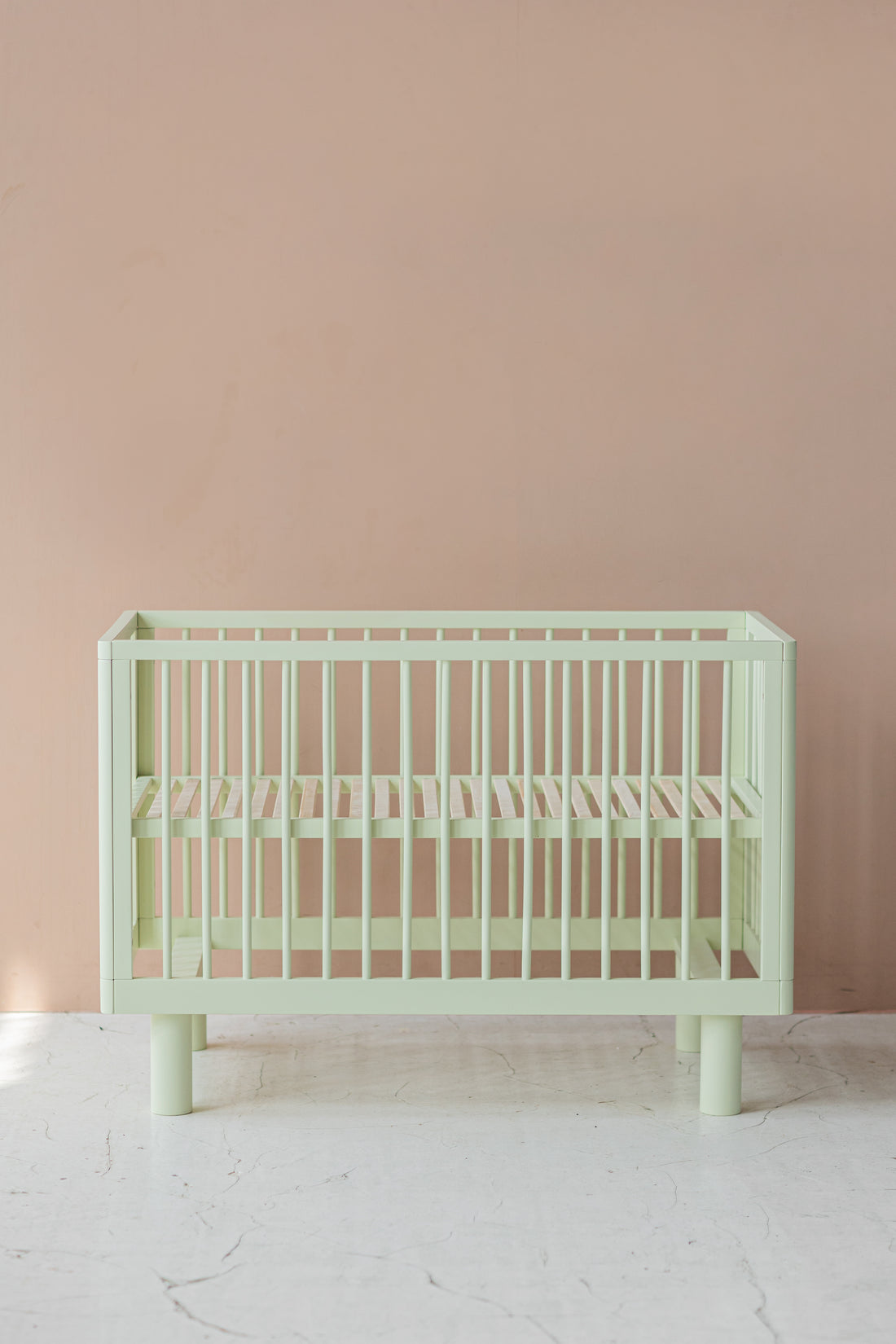 Nox cot in pistachio
