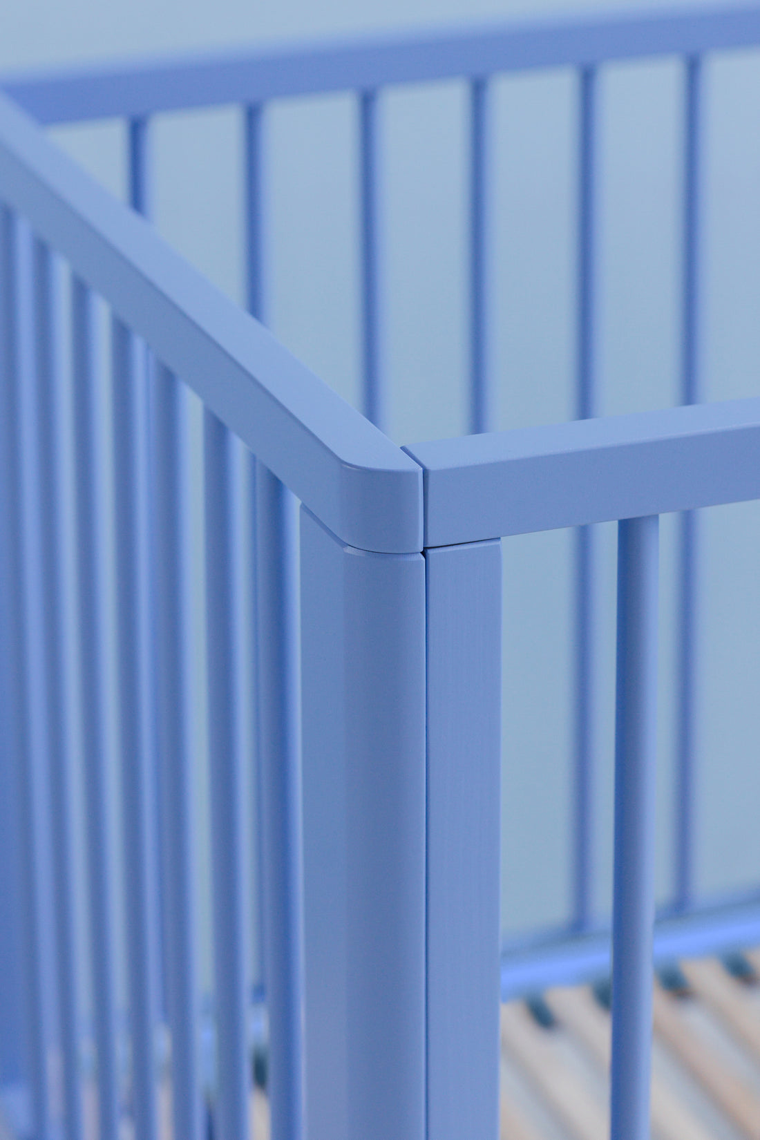 Nox cot in blue