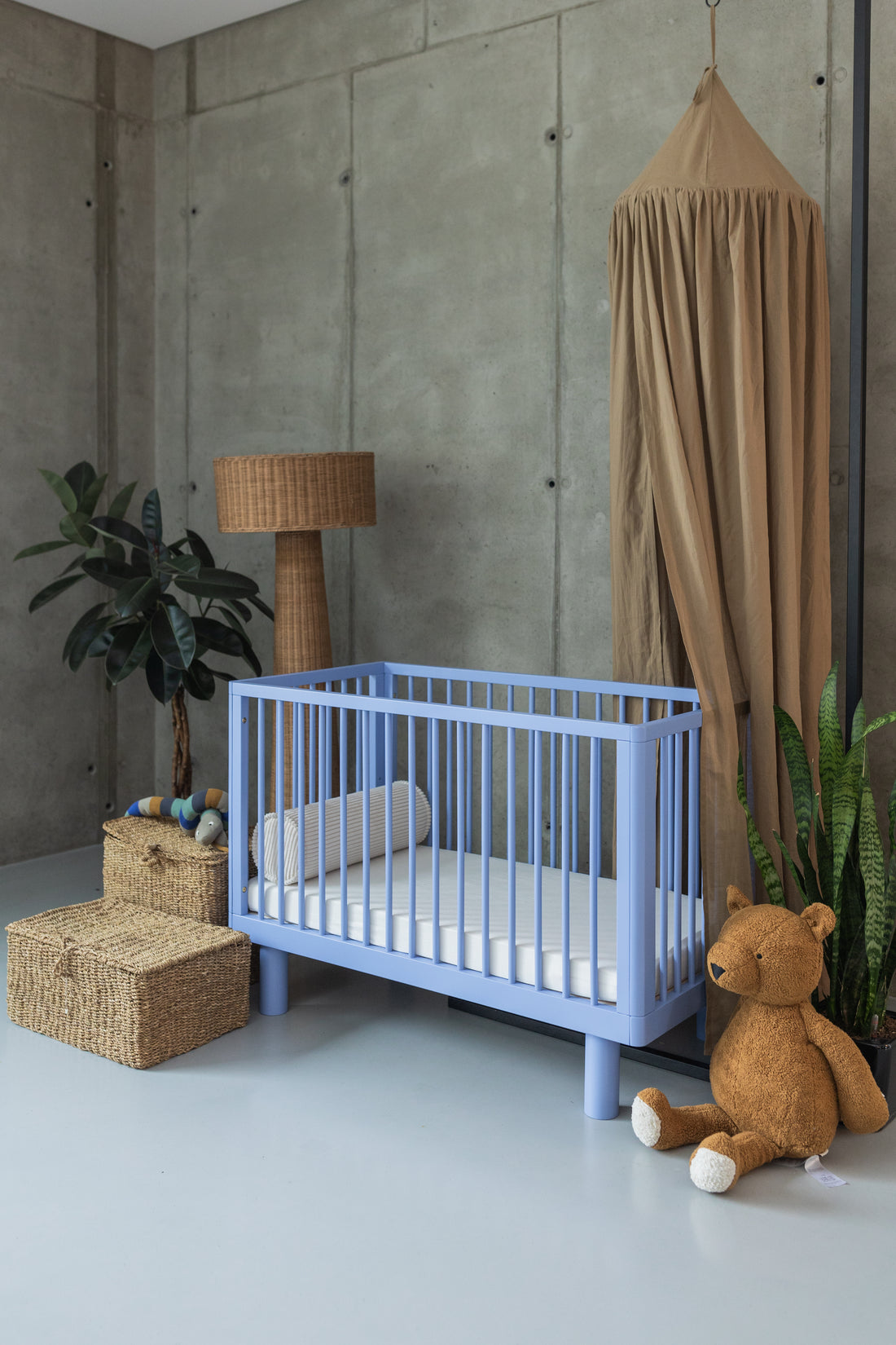 Nox cot in blue