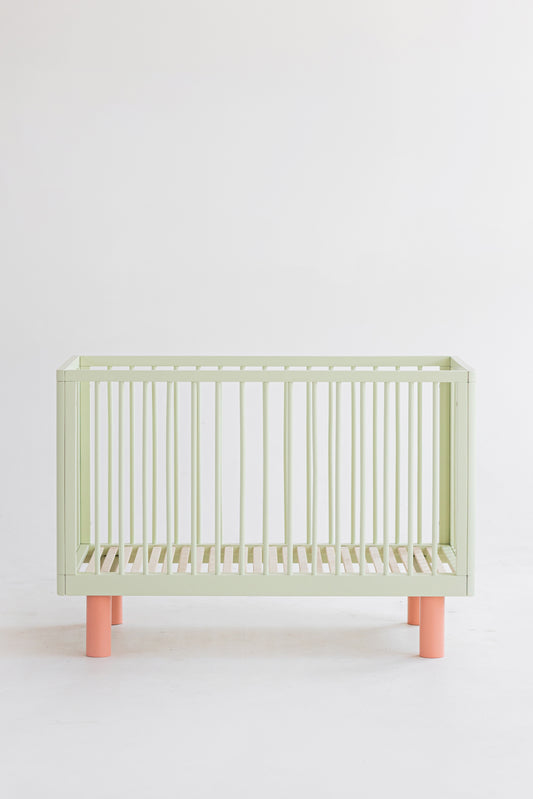 Nox cot in pistachio and pink / Last items in stock!